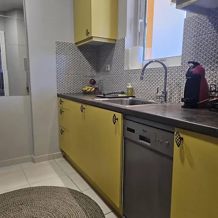 With Large Veranda 12min Center 10min * Каламата