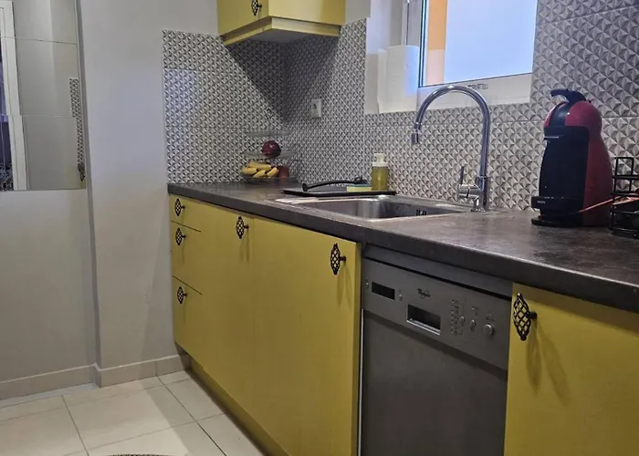 With Large Veranda 12min Center 10min * Каламата