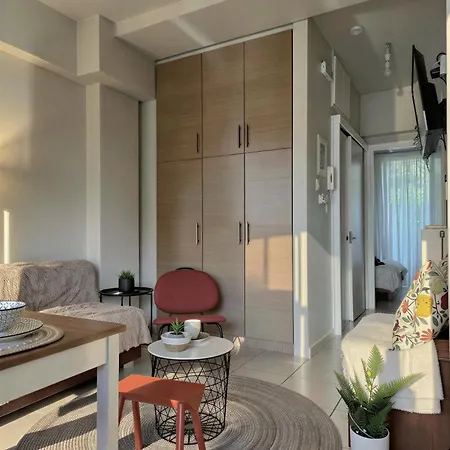 With Large Veranda 12min Center 10min Kalamata