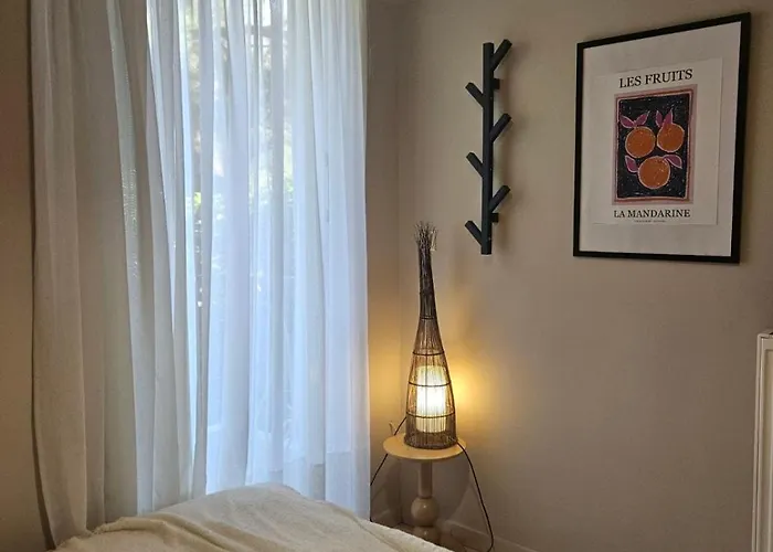 With Large Veranda 12min Center 10min Apartment *